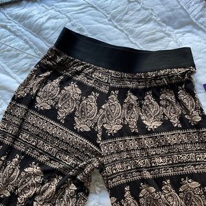 BELL BOTTOM STRETCHY PANTS